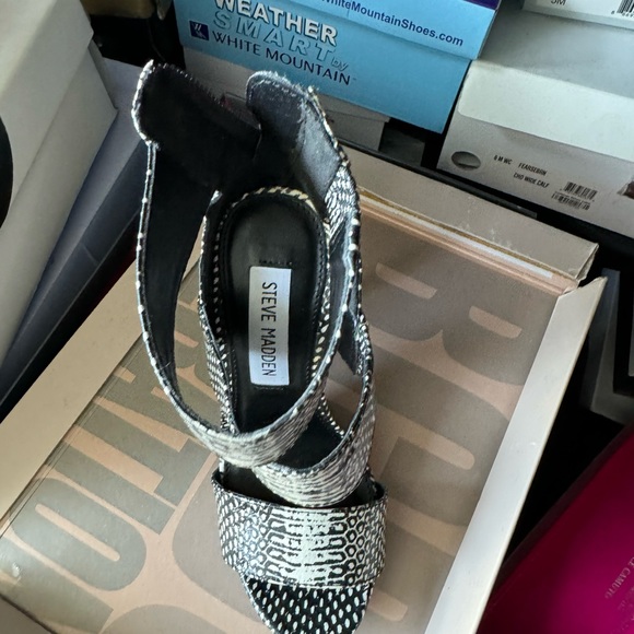 Steve Madden Sexy High heel - Picture 2 of 4
